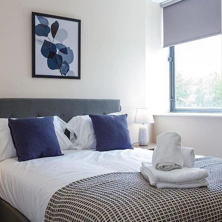Modern And Stylish 1 Bed Apartment Манчестър Екстериор снимка